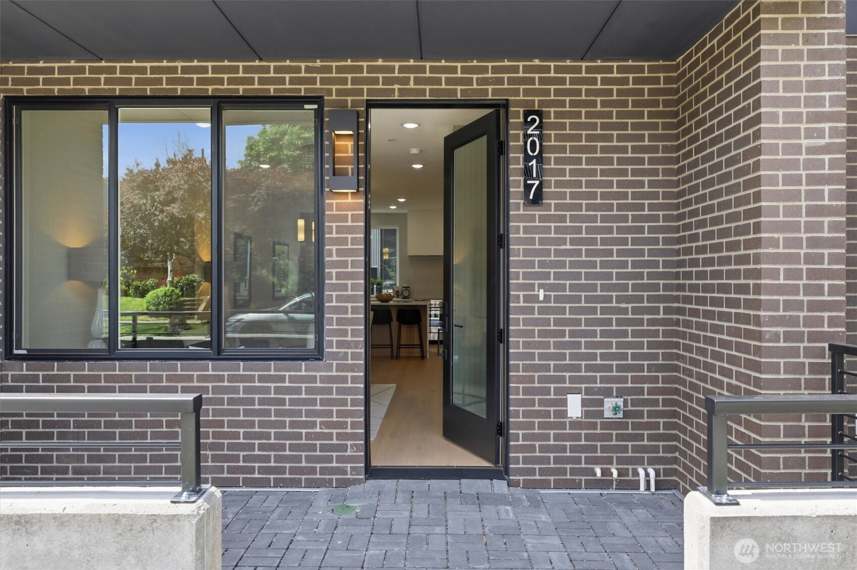 2017 Minor Avenue E, Seattle, WA 98102