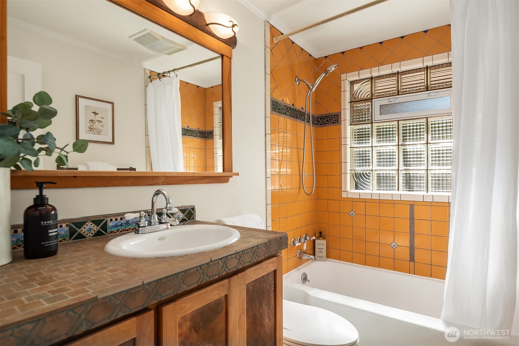 4007 49th Avenue SW, Seattle, WA 98116