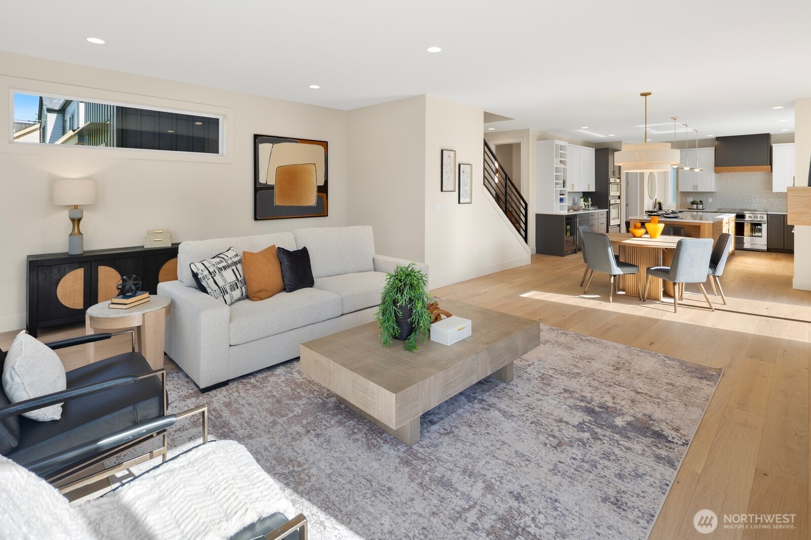 3250 29th Avenue W, Seattle, WA 98199