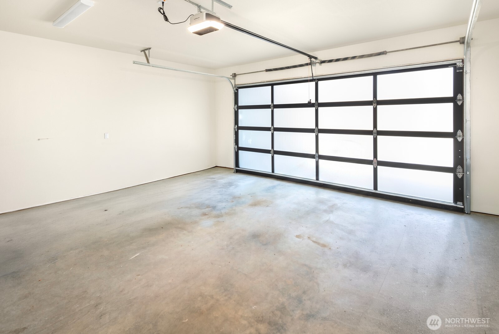 3250 29th Avenue W, Seattle, WA 98199