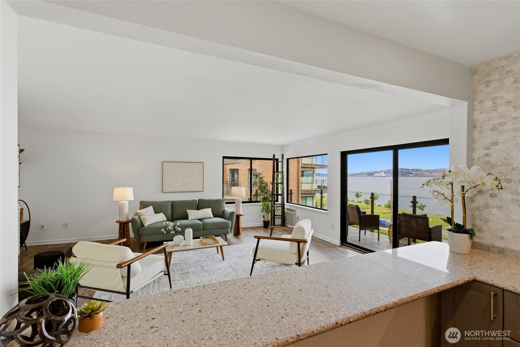 1737 Harbor Avenue #S-306, Seattle, WA 98126