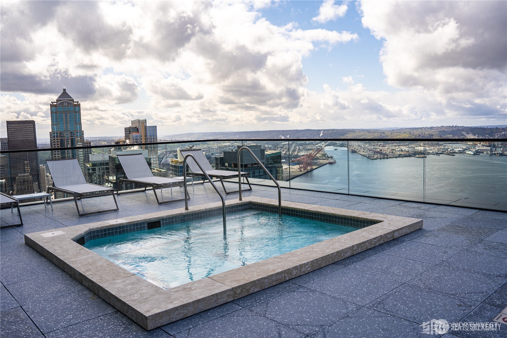 300 Virginia Street #2411, Seattle, WA 98121