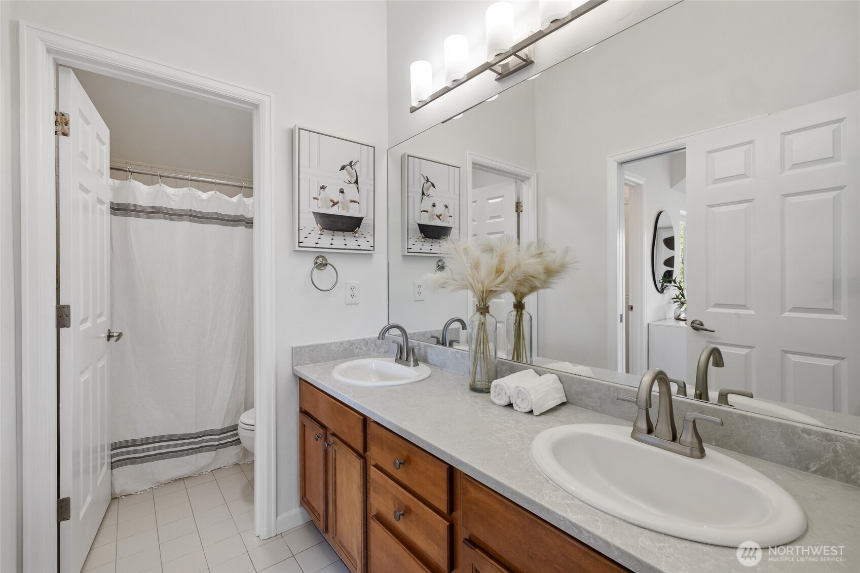 8509 A Interlake Avenue N, Seattle, WA 98103
