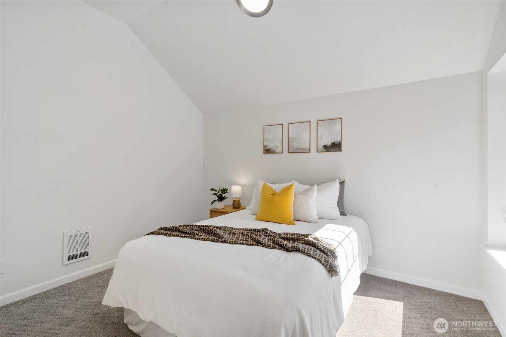 8509 A Interlake Avenue N, Seattle, WA 98103