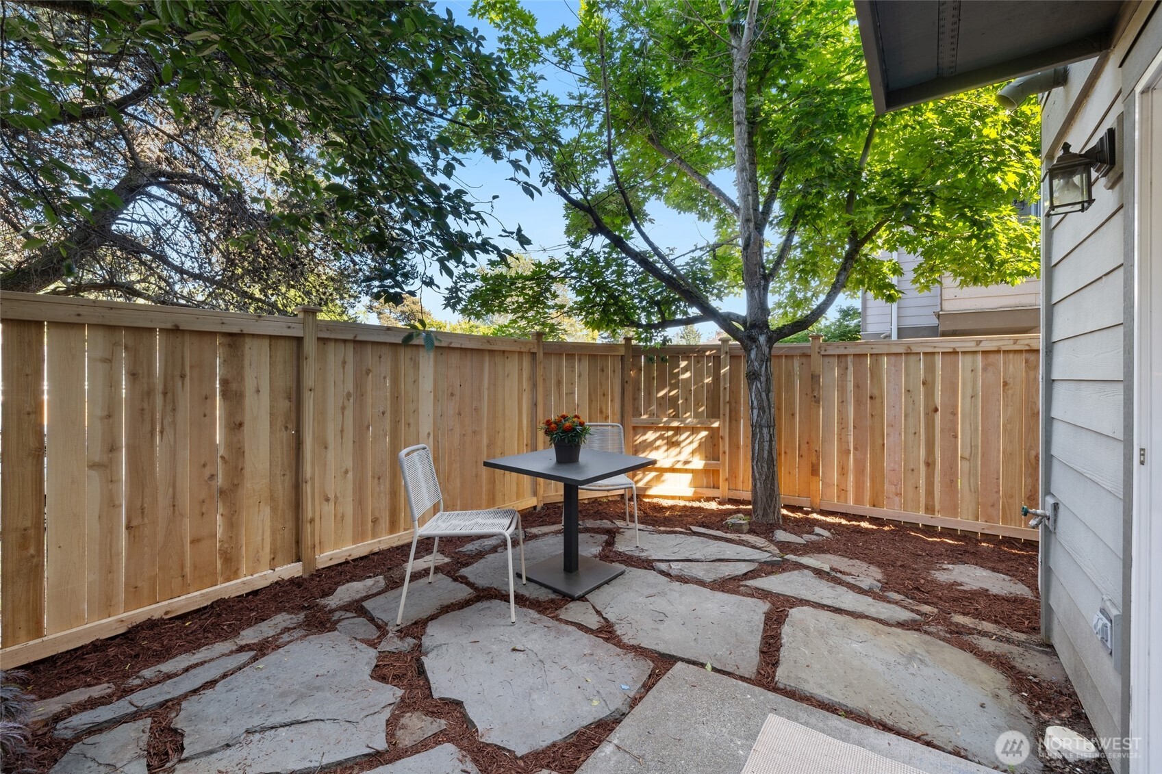 8509 A Interlake Avenue N, Seattle, WA 98103