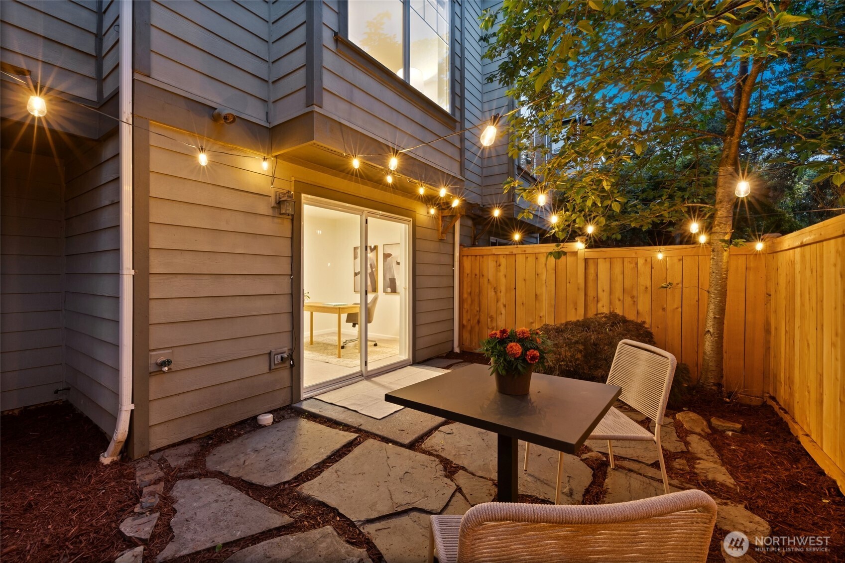 8509 A Interlake Avenue N, Seattle, WA 98103
