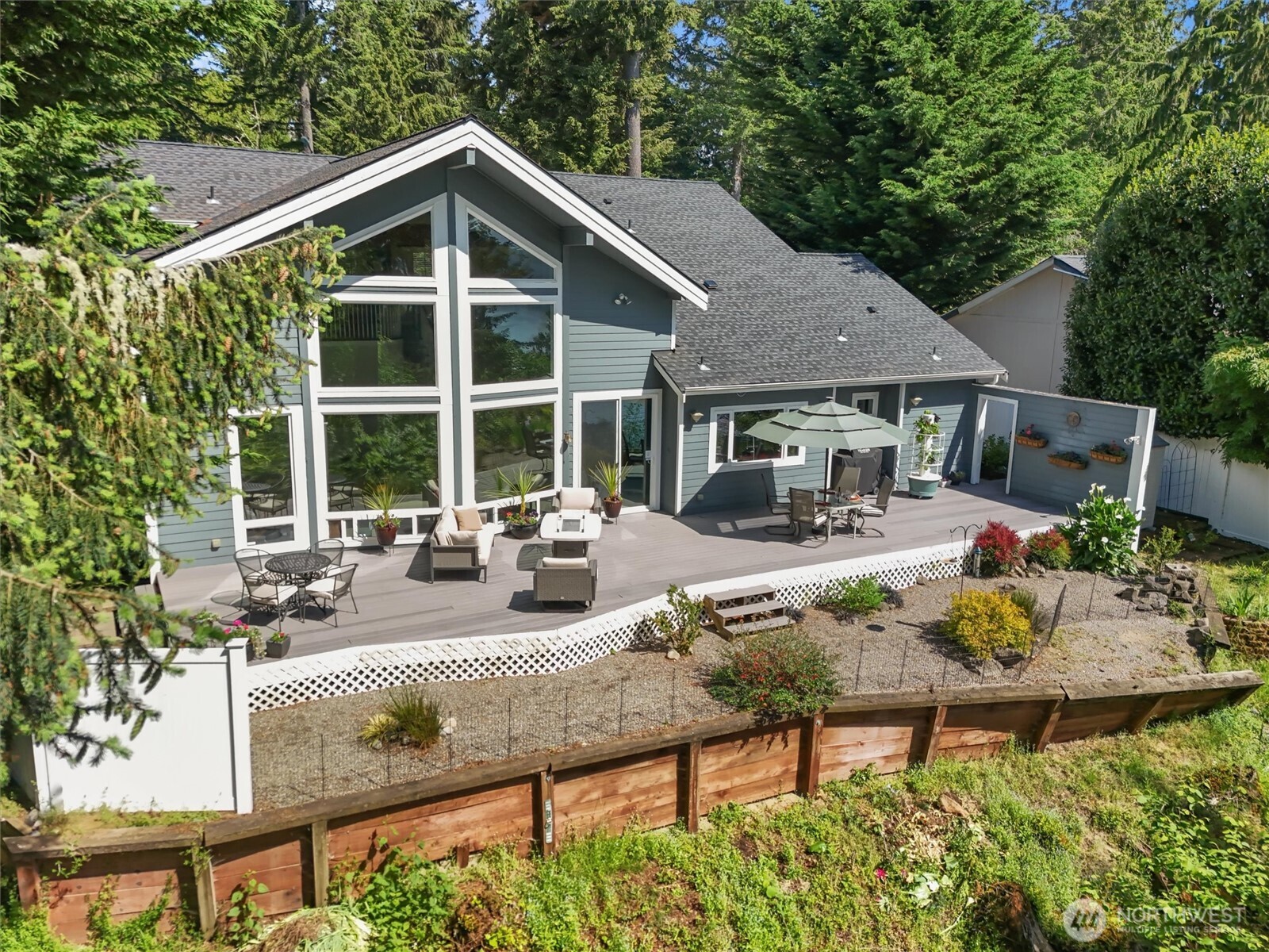 10823 Seaview Drive , Anderson Island, WA 98303
