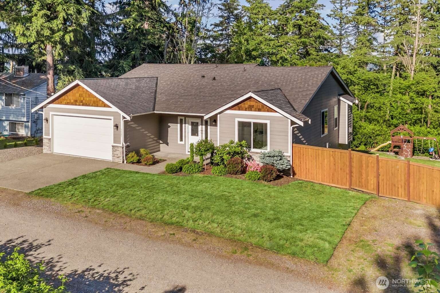 3807 29th AVE Court E, Tacoma, WA 98404