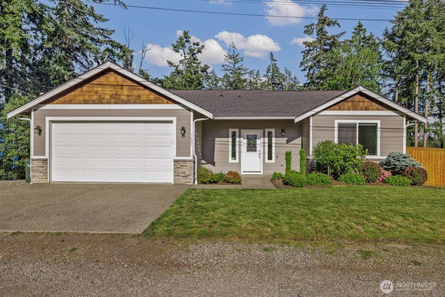3807 29th AVE Court E, Tacoma, WA 98404
