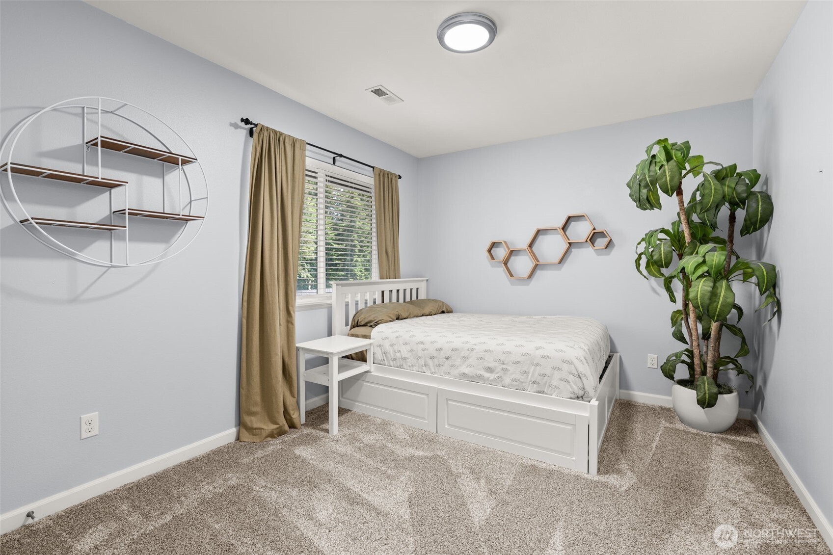 4006 20th Avenue NE, Olympia, WA 98506