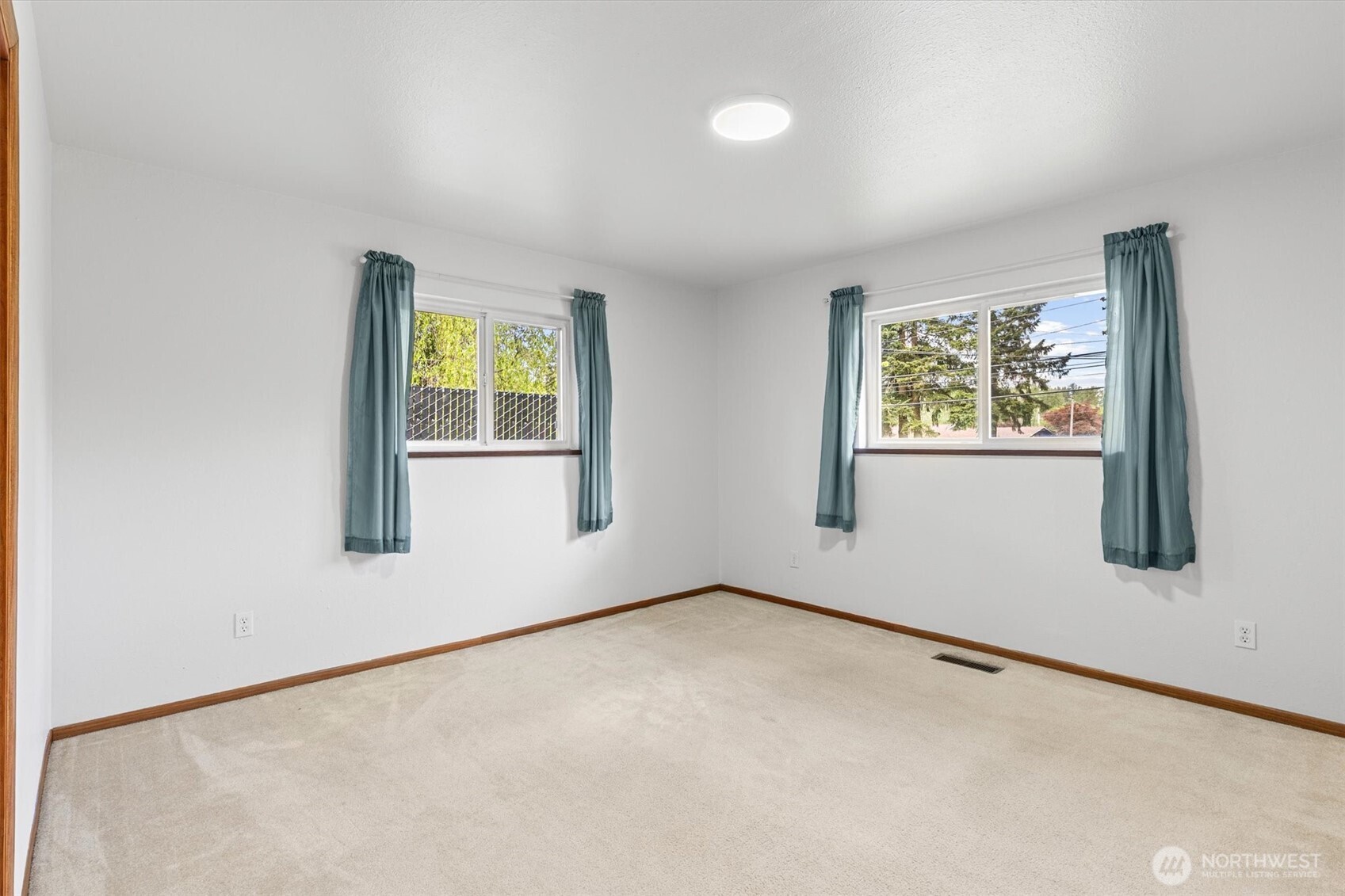 3512 104th Street E, Tacoma, WA 98446