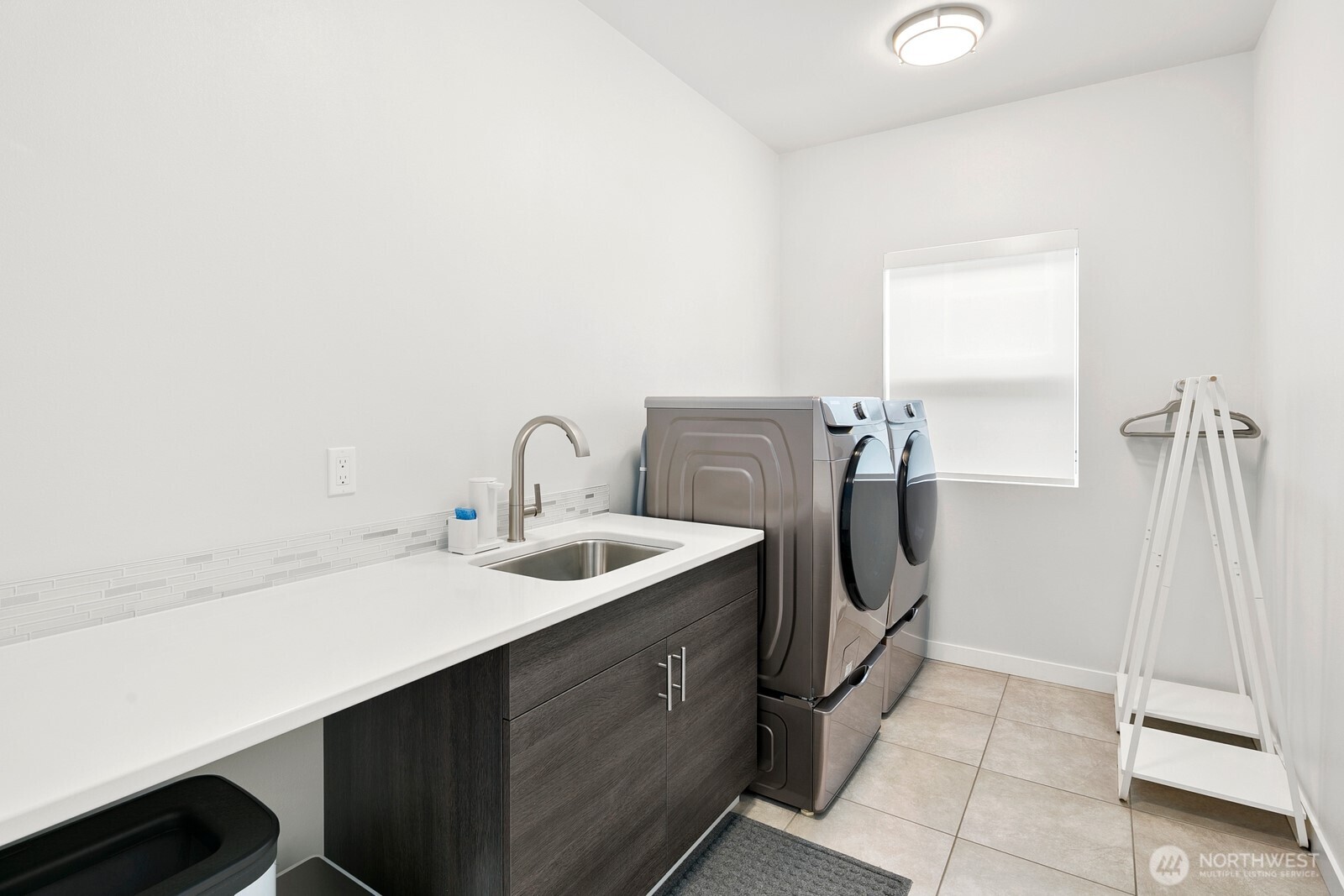 2627 SW 100th Street , Seattle, WA 98146