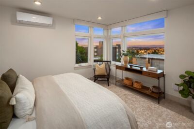 1516 Bigelow Avenue N, Seattle, WA 98109 - Photo 15