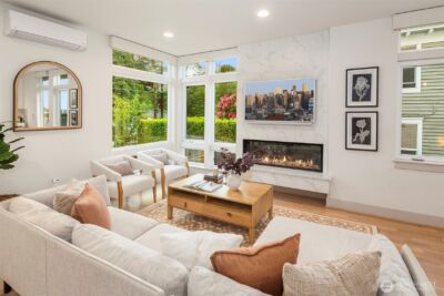 1516 Bigelow Avenue N, Seattle, WA 98109 - Photo 4