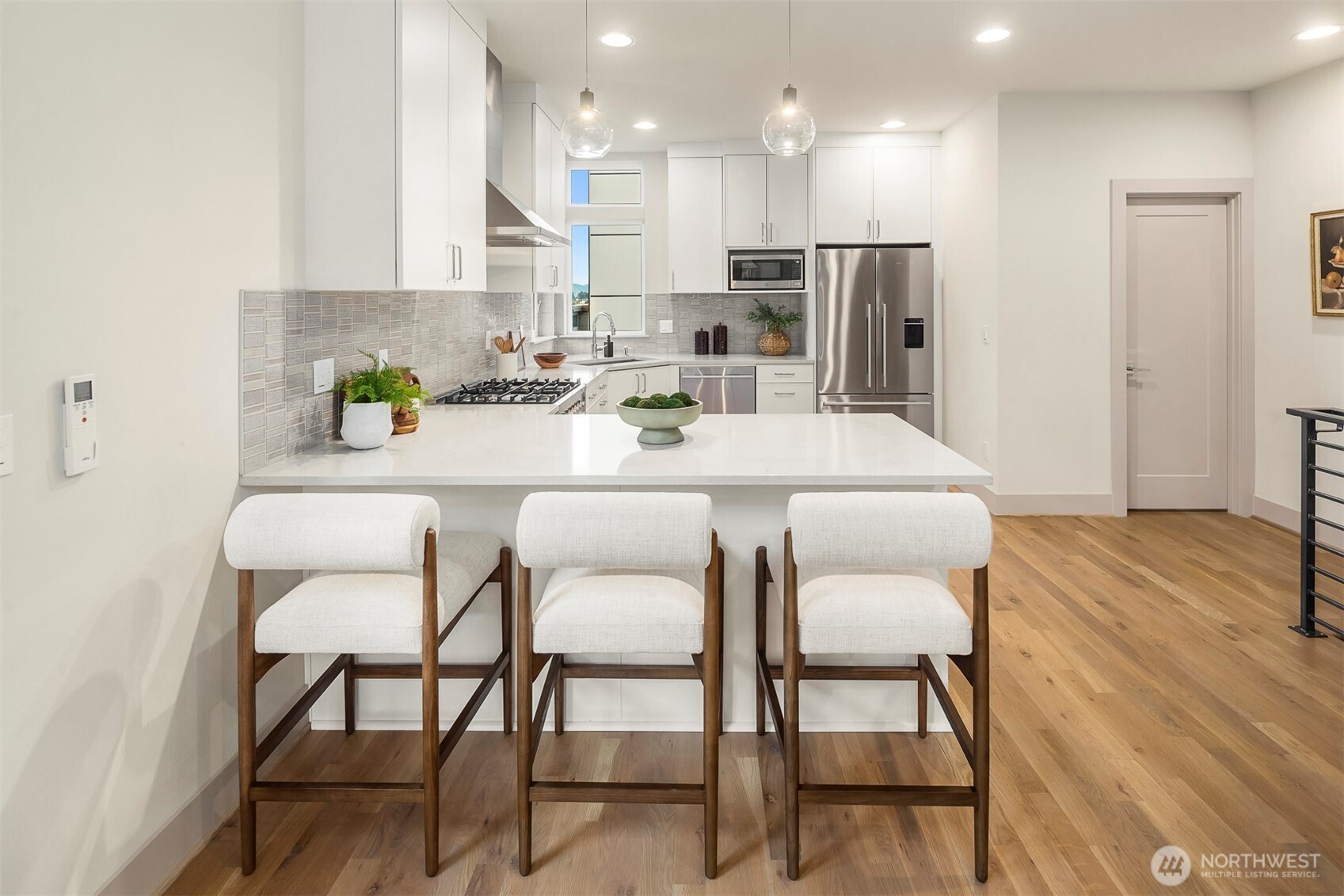 1516 Bigelow Avenue N, Seattle, WA 98109