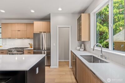 4460 Midvale Avenue N, Seattle, WA 98103 - Photo 14