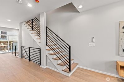 4460 Midvale Avenue N, Seattle, WA 98103 - Photo 17
