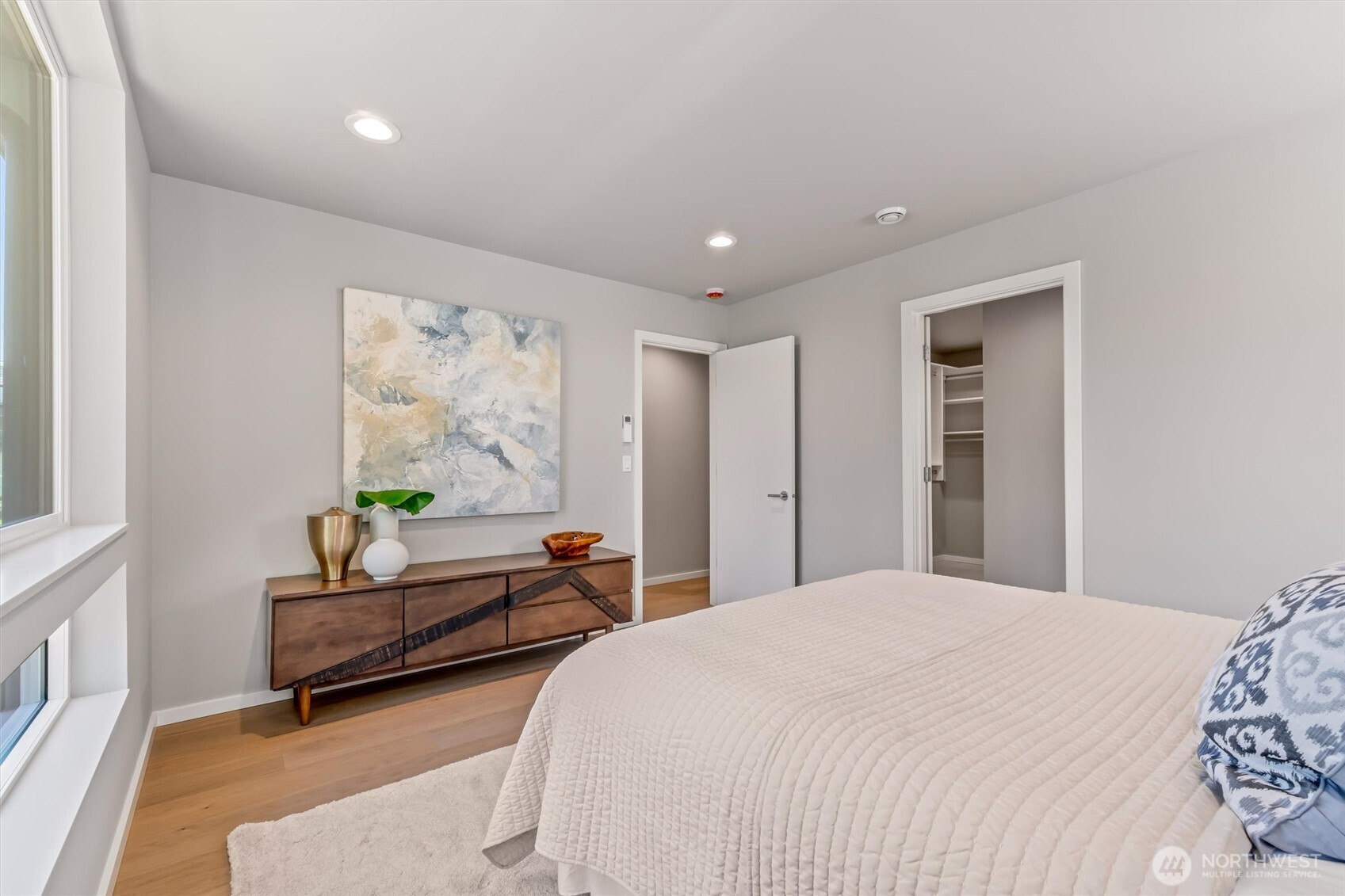 4460 Midvale Avenue N, Seattle, WA 98103