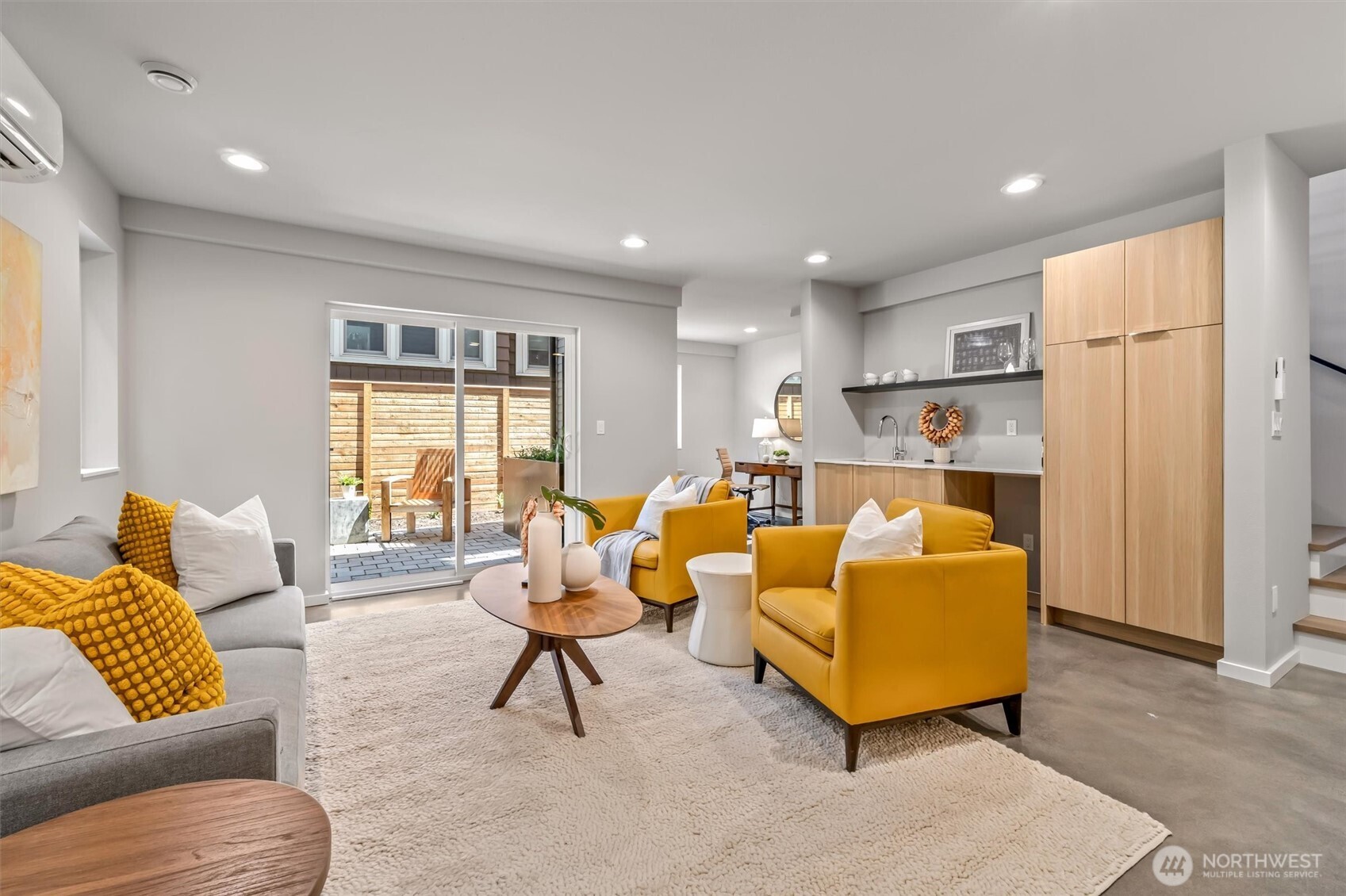 4460 Midvale Avenue N, Seattle, WA 98103