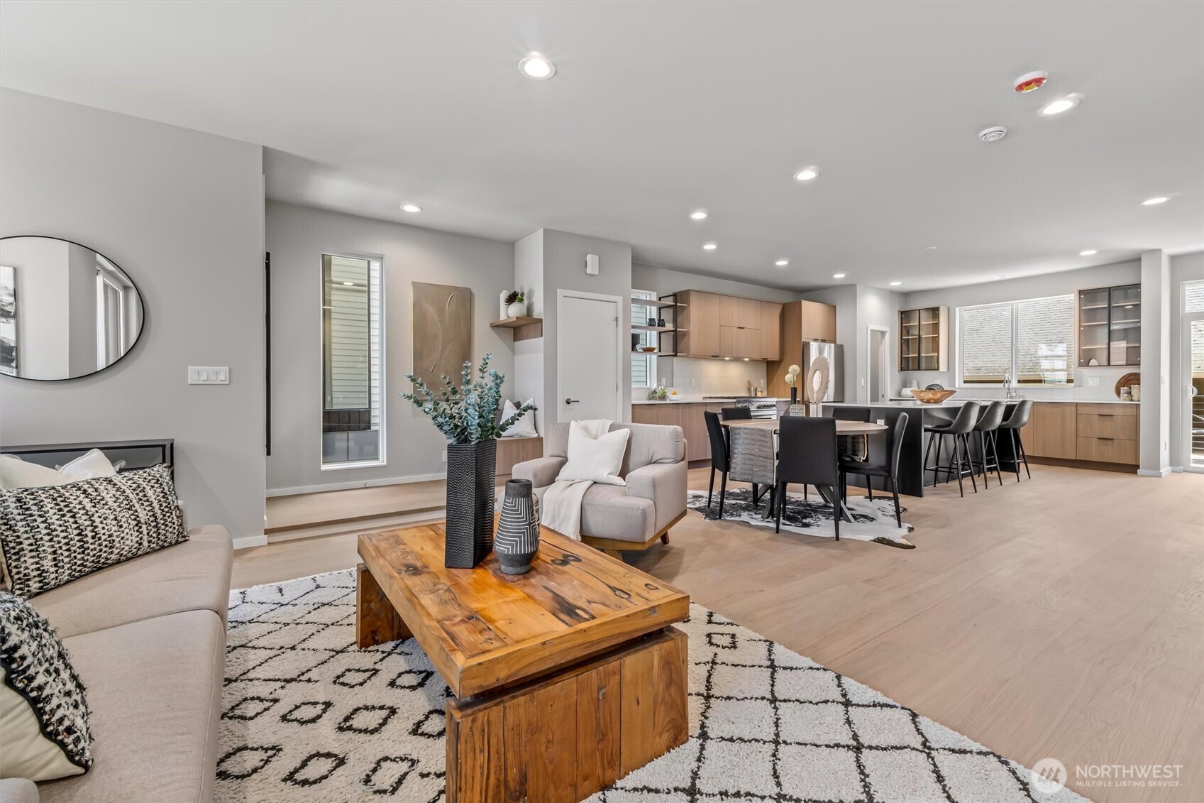 4460 Midvale Avenue N, Seattle, WA 98103