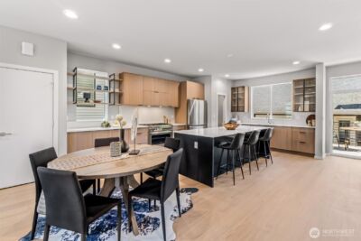 4460 Midvale Avenue N, Seattle, WA 98103 - Photo 9