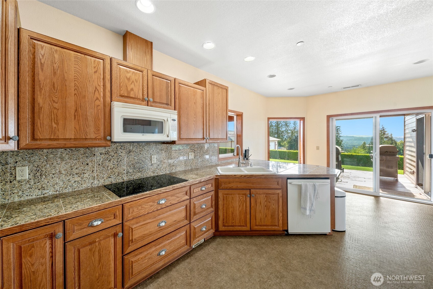 142 Nugget Drive , Centralia, WA 98531