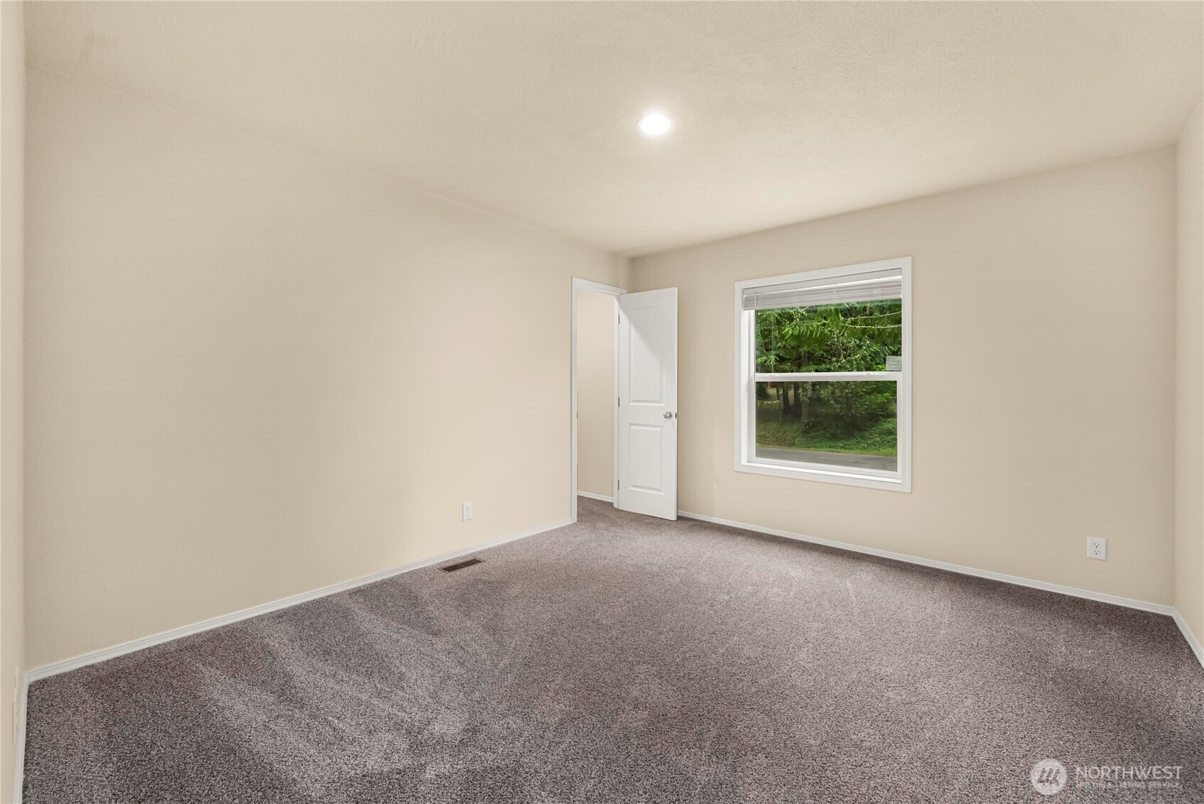 18326 Tapaderos Street SE, Yelm, WA 98597