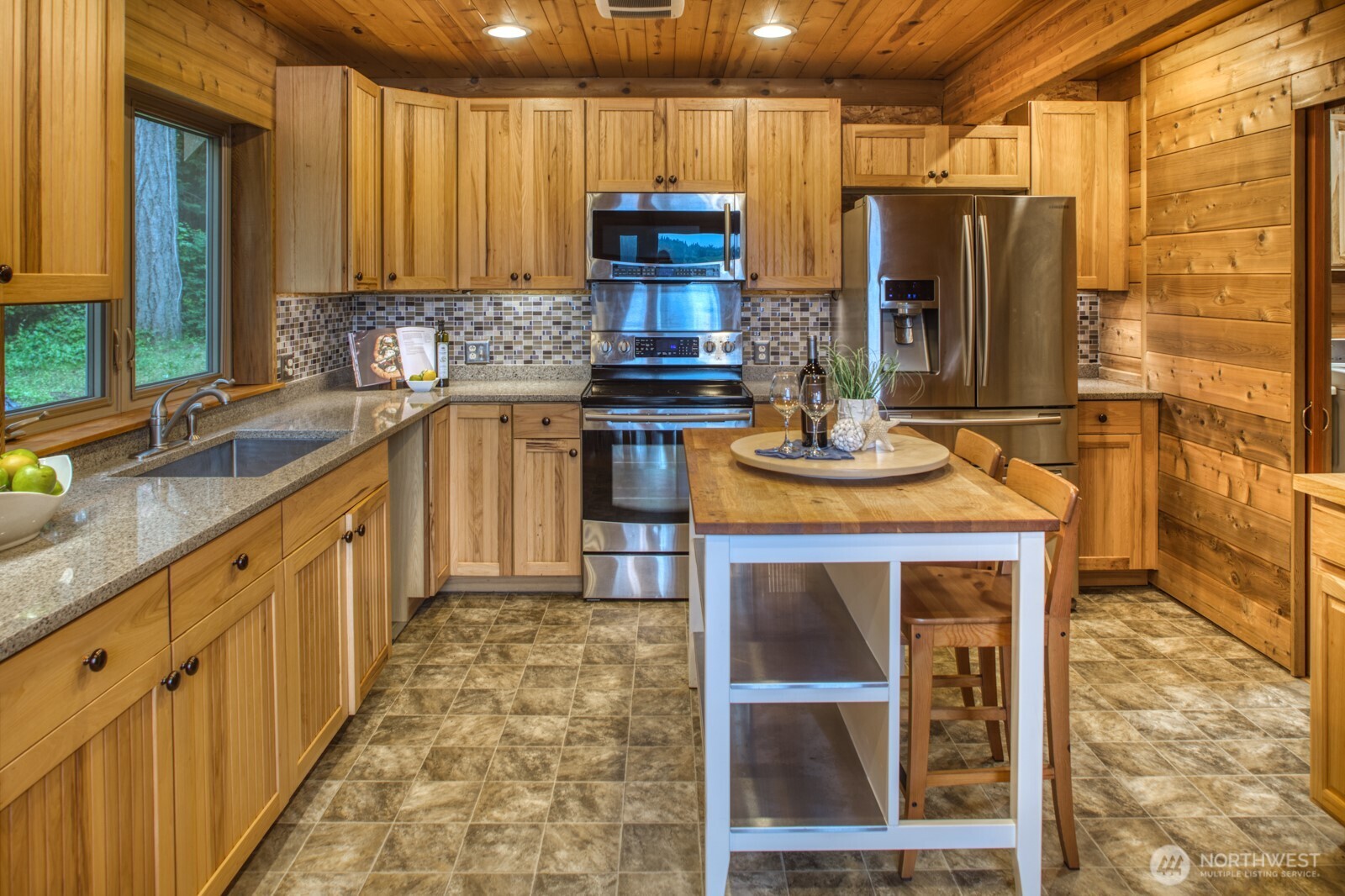 6069 Watauga Beach Drive E, Port Orchard, WA 98366