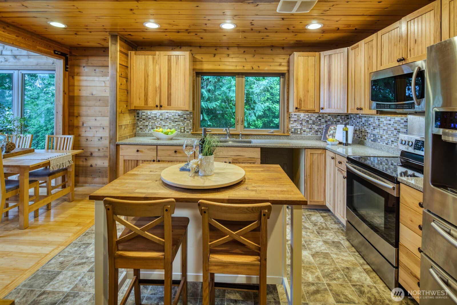 6069 Watauga Beach Drive E, Port Orchard, WA 98366
