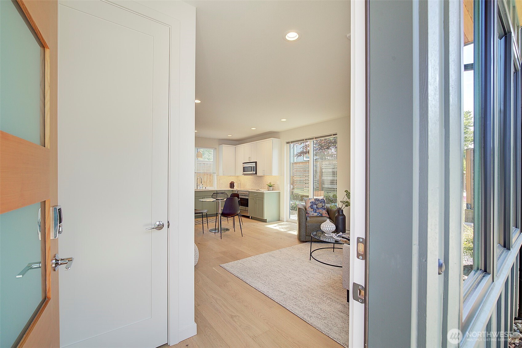 8319 25th Avenue NW, Seattle, WA 98117