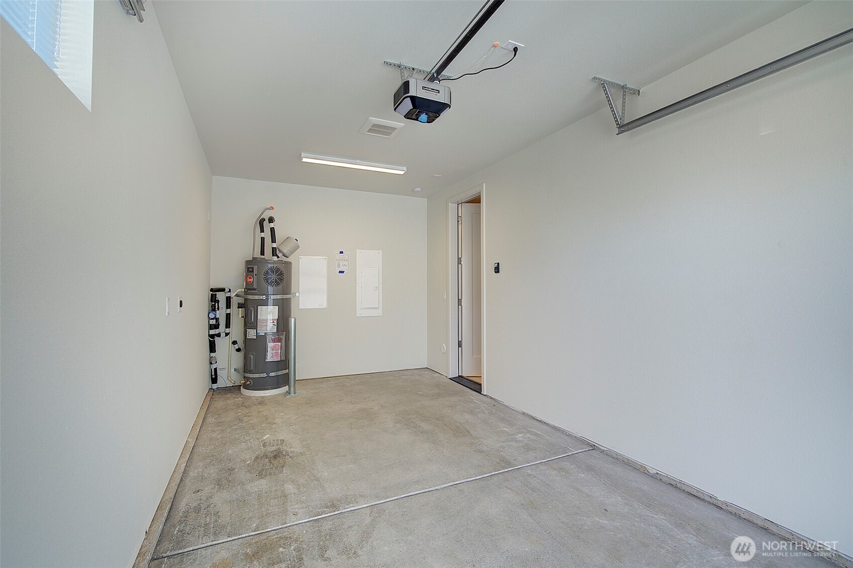 8319 25th Avenue NW, Seattle, WA 98117