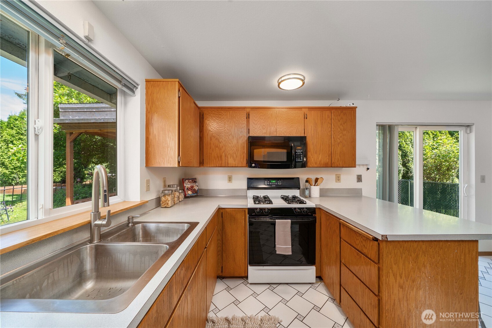 19407 67th Street Ct E, Bonney Lake, WA 98391