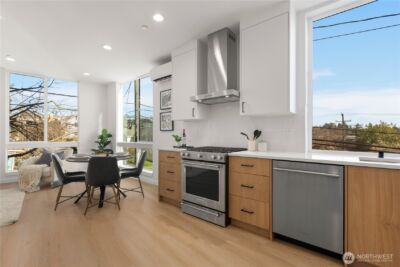 955 N 35th Street , Seattle, WA 98103 - Photo 11