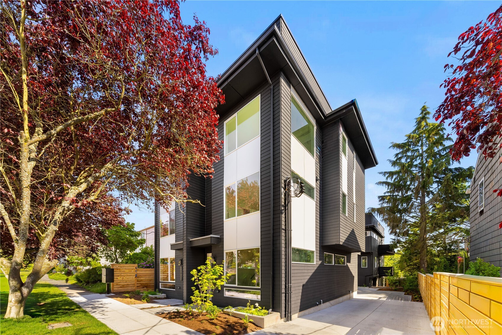 3407 B NW Market Street , Seattle, WA 98107