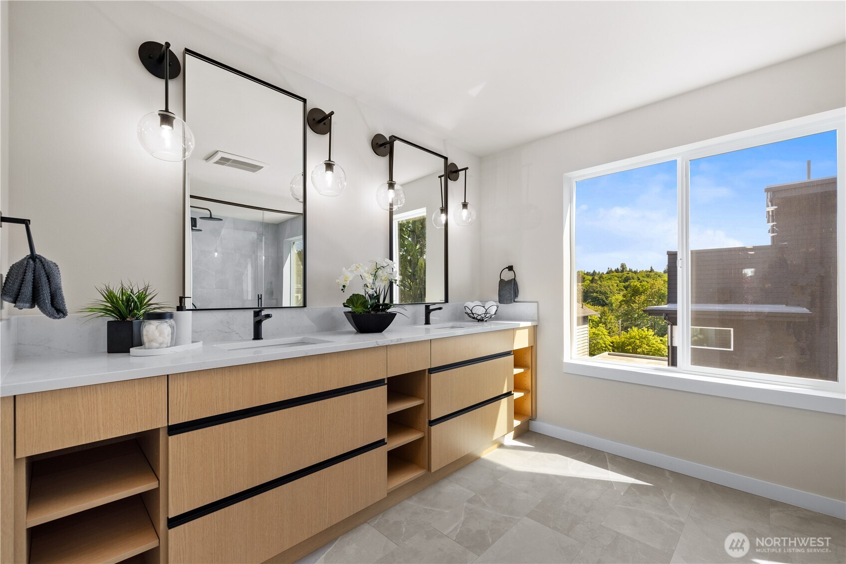 3407 B NW Market Street , Seattle, WA 98107
