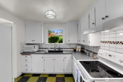 10515 1st Avenue NW, Seattle, WA 98177 - Photo 7