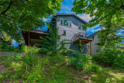 5643 16th Avenue SW, Seattle, WA 98106 - Photo 2