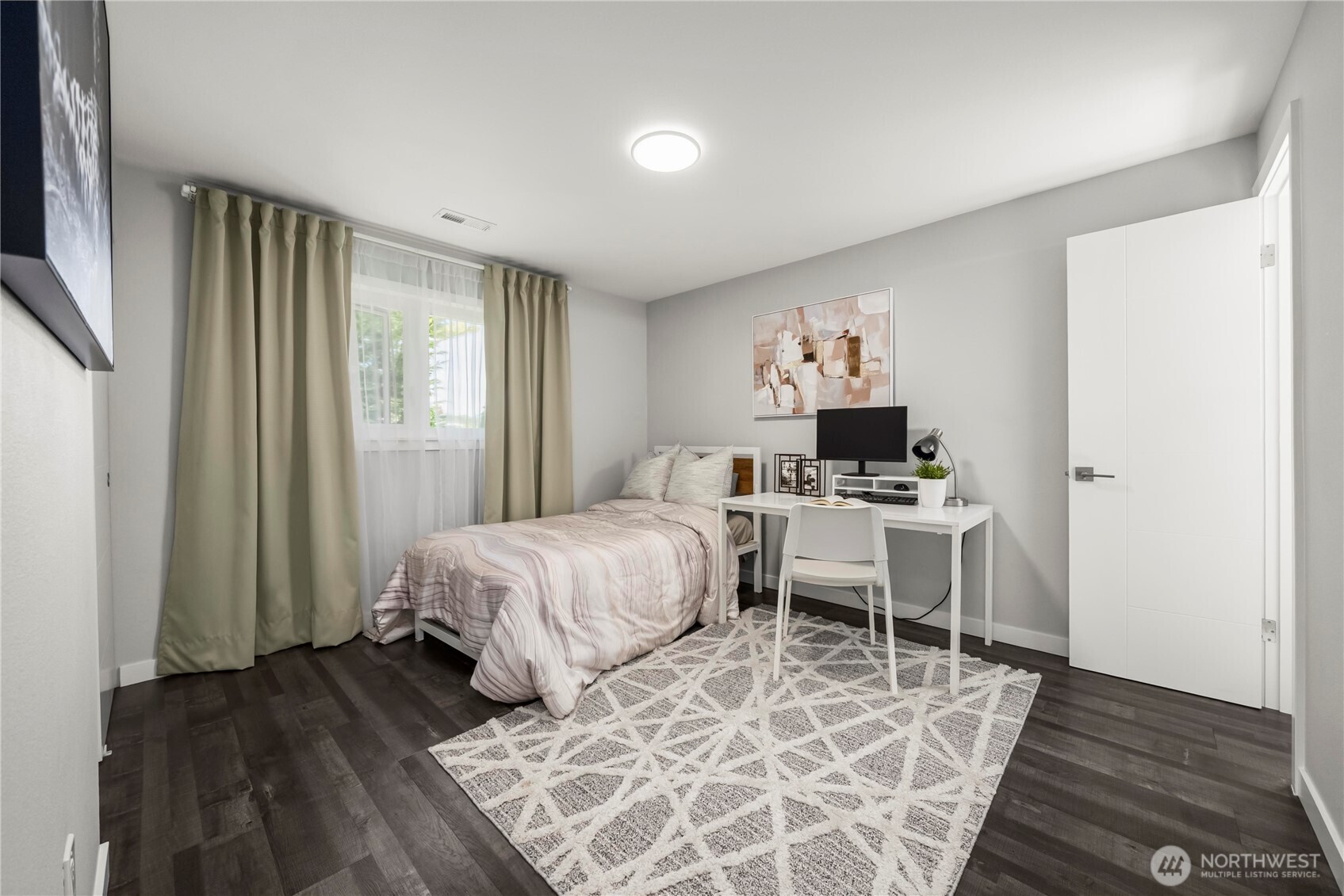 5643 16th Avenue SW, Seattle, WA 98106