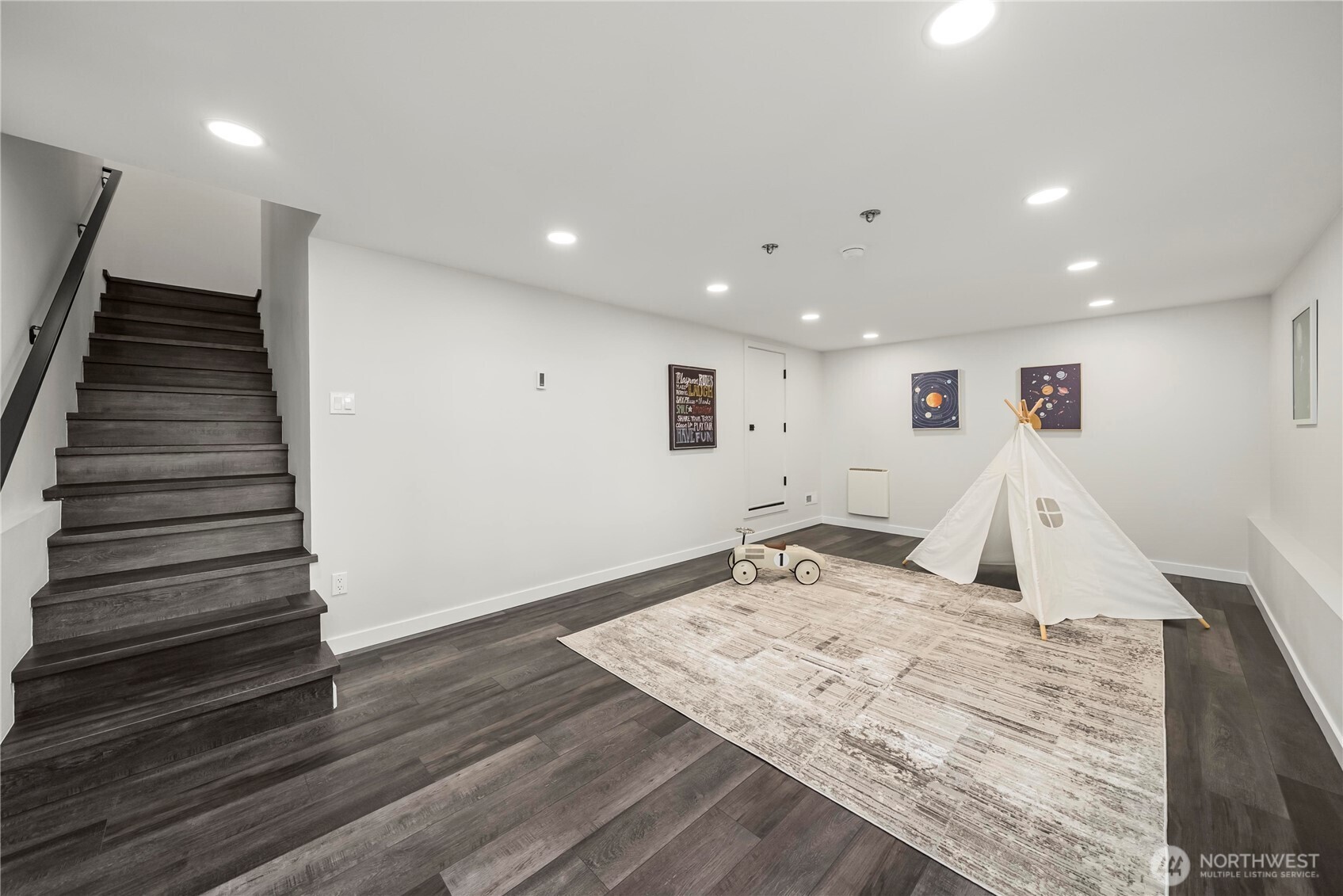 5643 16th Avenue SW, Seattle, WA 98106
