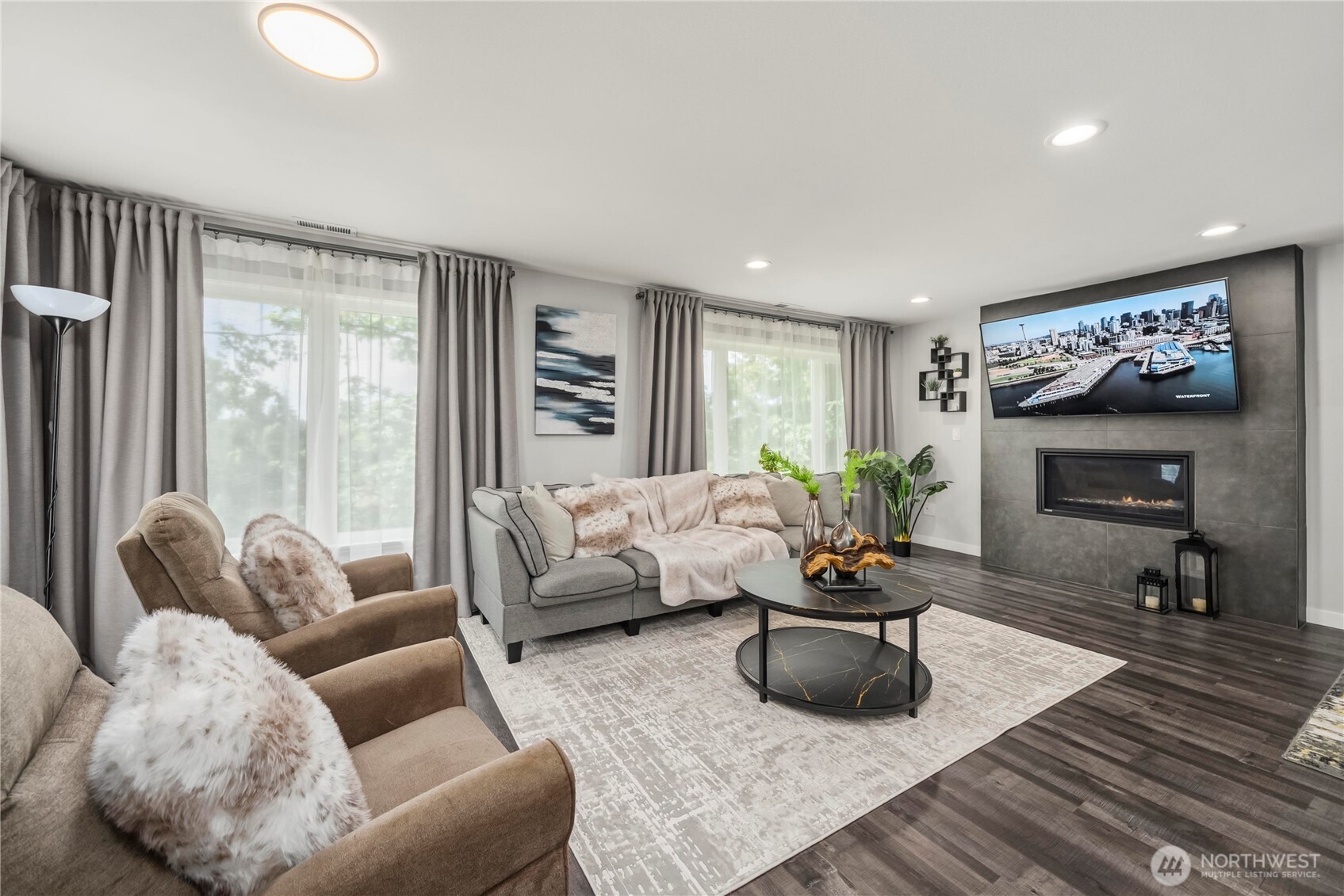 5643 16th Avenue SW, Seattle, WA 98106