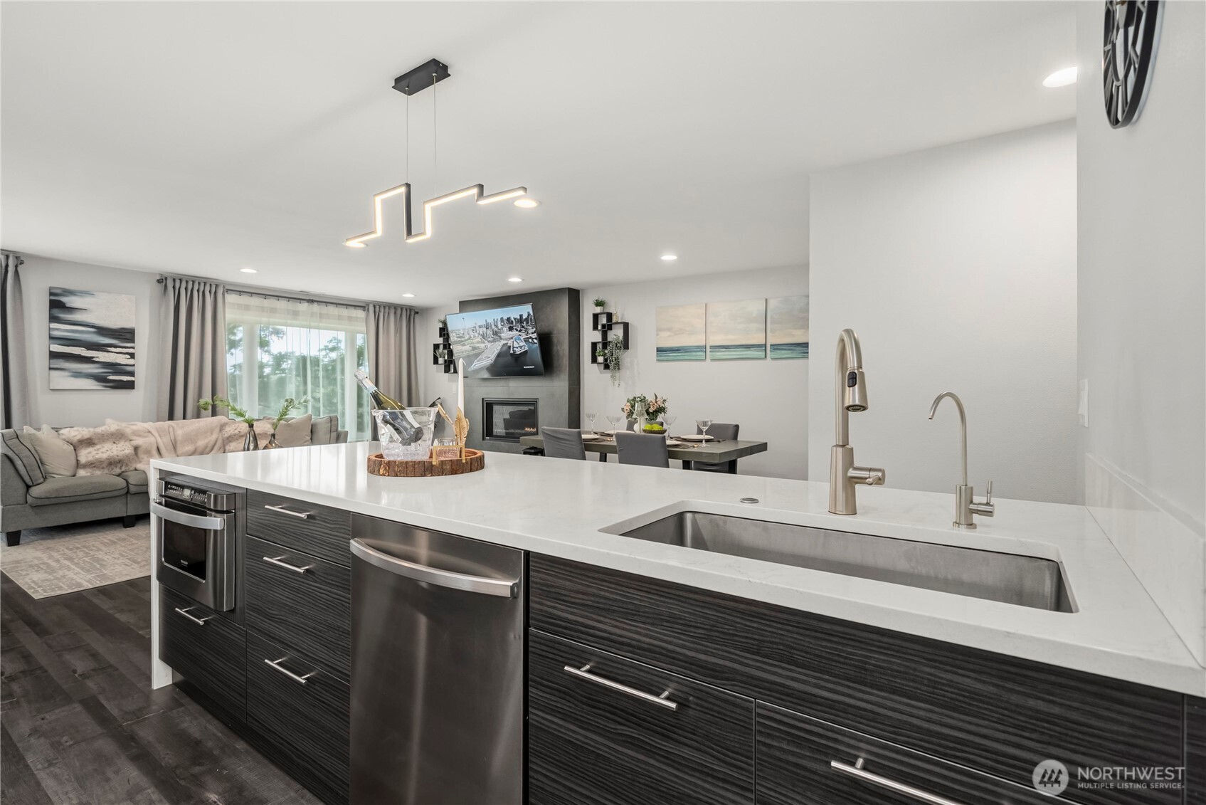 5643 16th Avenue SW, Seattle, WA 98106