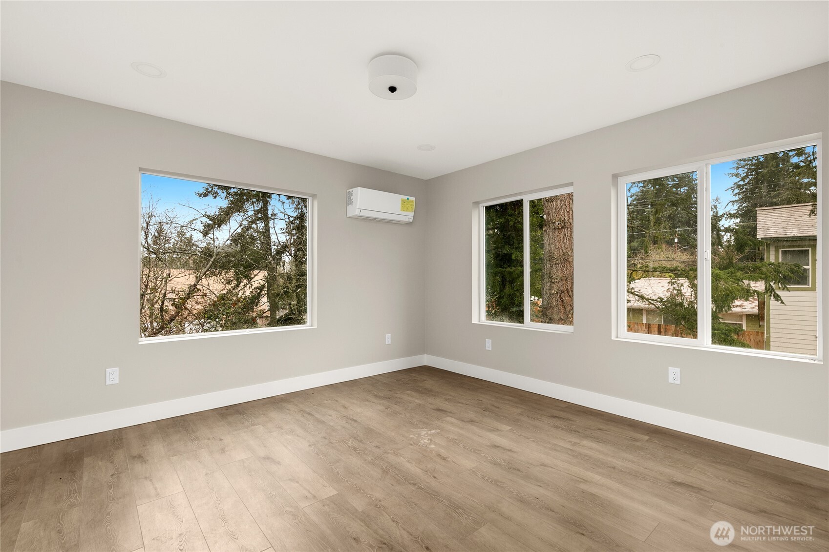 1404 N 136th Street , Seattle, WA 98125
