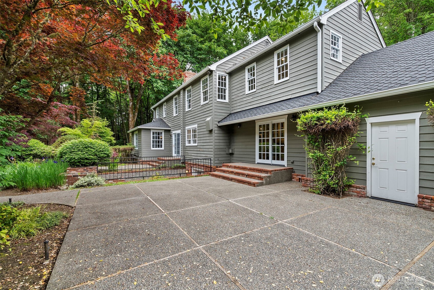 3809 74th Avenue SE, Olympia, WA 98501
