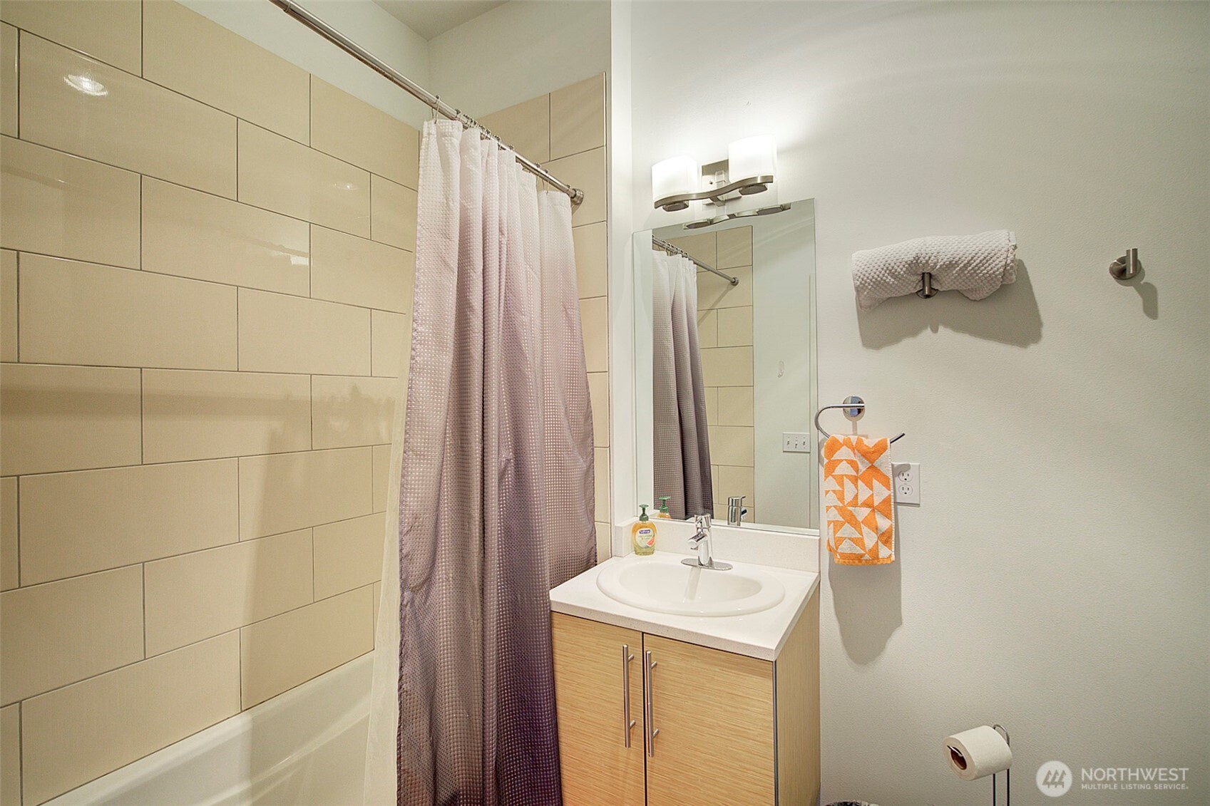 3444 California Avenue SW, Seattle, WA 98116