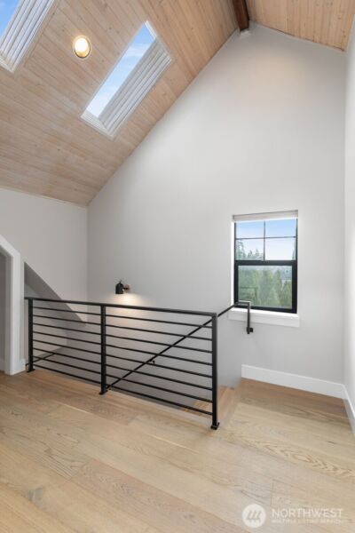 10715 2nd Avenue NW, Seattle, WA 98177-4807 - Photo 13