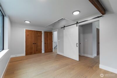 10715 2nd Avenue NW, Seattle, WA 98177-4807 - Photo 16