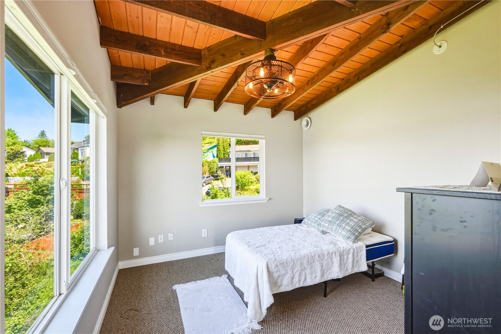 5802 Upland Terrace NE, Tacoma, WA 98422-1130