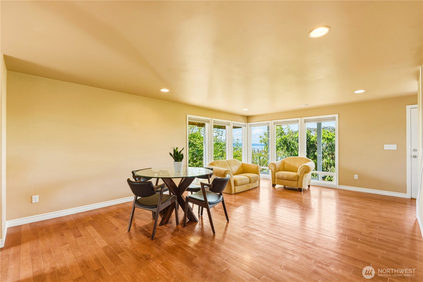 5802 Upland Terrace NE, Tacoma, WA 98422-1130