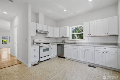 12730 15th Ave W , Everett, WA 98204 - Photo 7