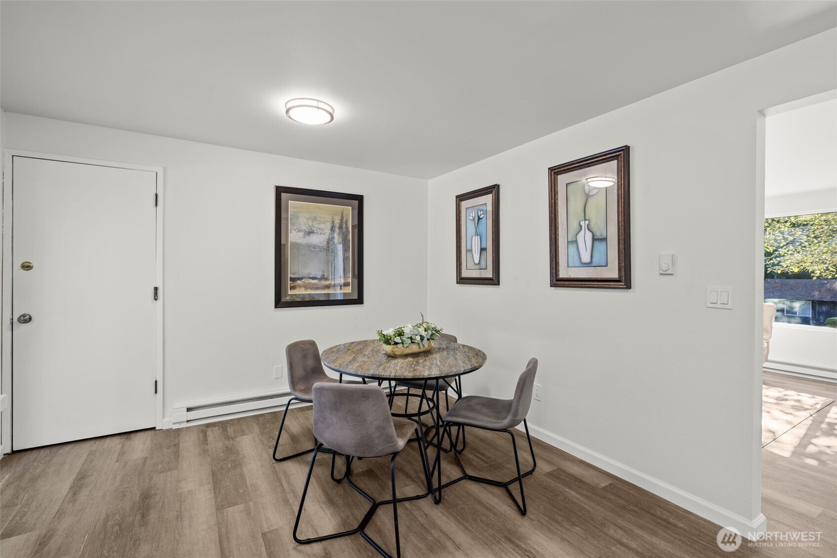936 210th Avenue NE, Sammamish, WA 98074